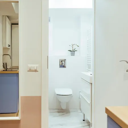 Cosy - Amazing Location - Old Town Apartament